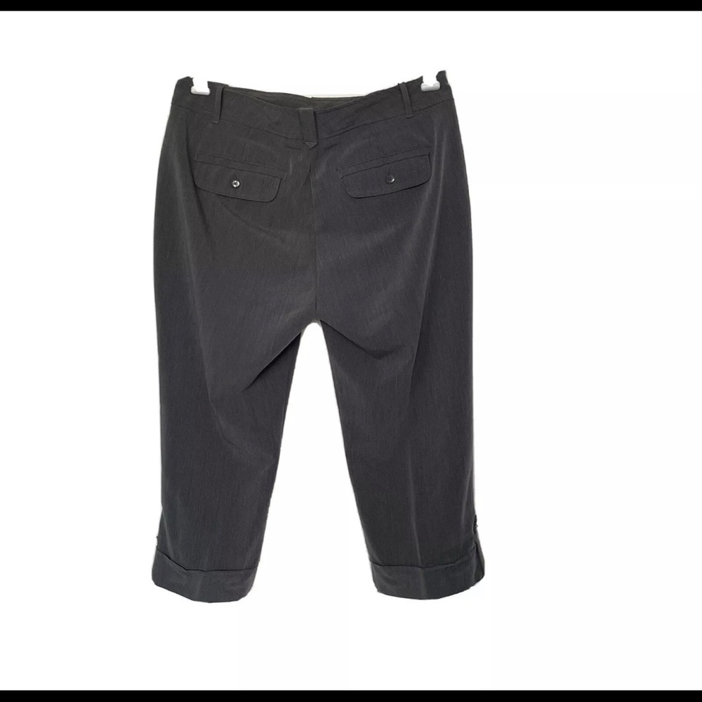 Gloria Vanderbilt Gray Capri Career work pants Size 10 - Picture 3 of 4